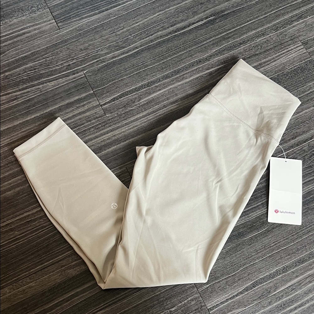 Lululemon Wunder Train HR Tight 25”